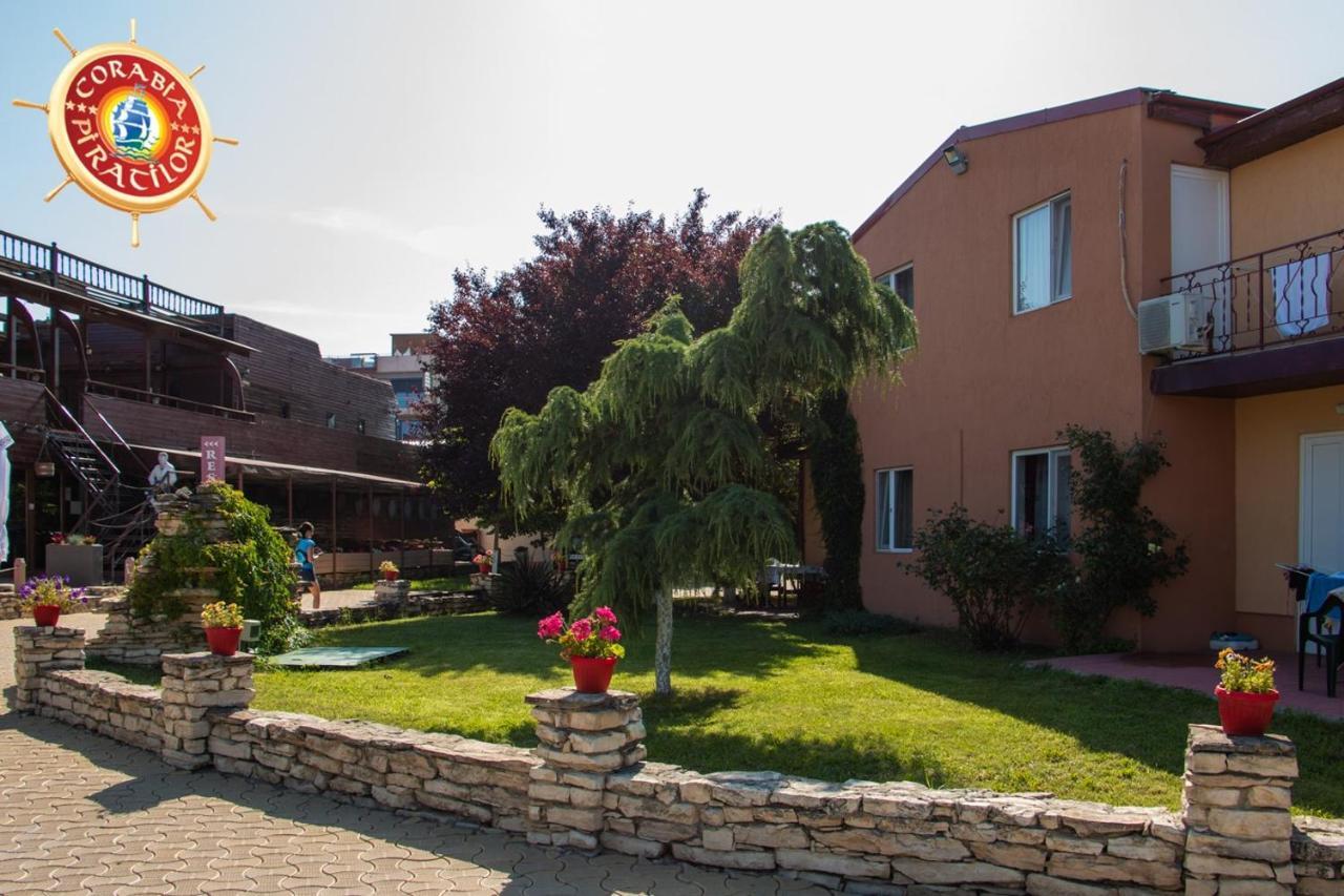 Club De Vacanta Corabia Piratilor-Mamaia Nord Navodari Bagian luar foto