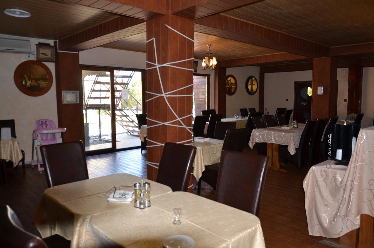 Club De Vacanta Corabia Piratilor-Mamaia Nord Navodari Bagian luar foto